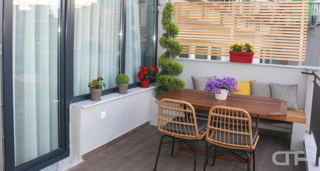 Luxury 80M2 Apartment With Balcony Downtown テッサロニキ エクステリア 写真