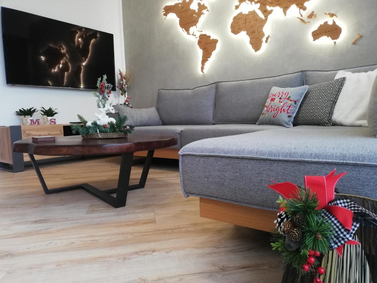 Luxury 80M2 Apartment With Balcony Downtown テッサロニキ エクステリア 写真